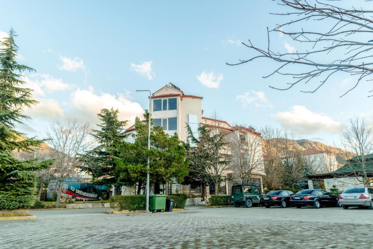 Hotel George Korce Exterior photo